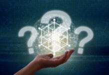 Tkaniny z second-handów jako baza do dekoracji